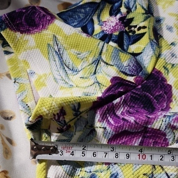 NWOT Torrid Floral White Mini Textured Knit Skater Set - Picture 6 of 14